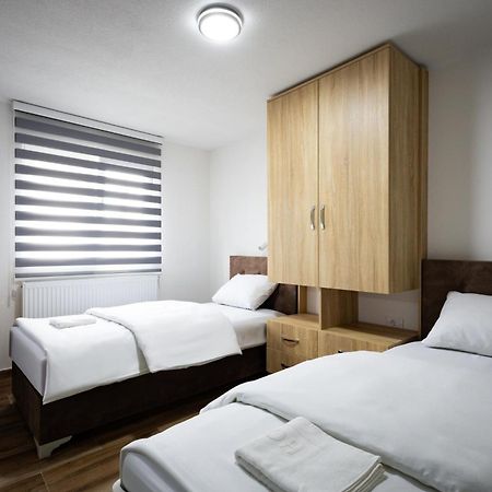 Restoran & Motel Manjez Bijelo Polje Bagian luar foto